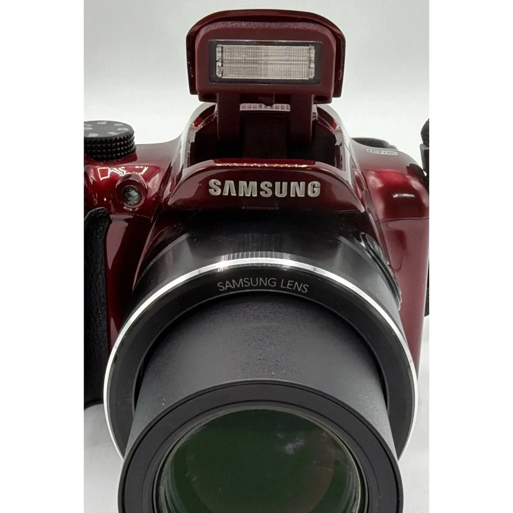Samsung WB1100F Digital Bridge Camera 16.2MP 35x Zoom Direct Link w/Charger&Case